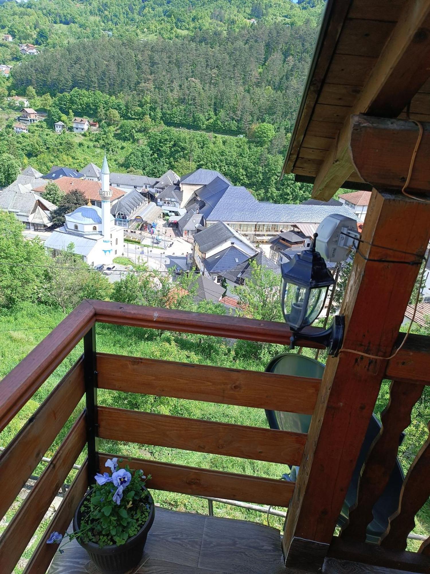 Privatni Smjestaj Kurtalija Hotell Jajce Exteriör bild